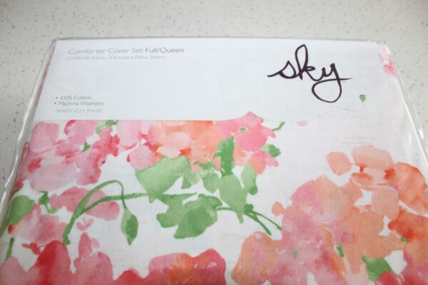 Sky Blushing Hydrangea Collection Full /Queen Duvet Cover & Shams Set - Image 4